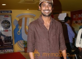 Celebs at Romeo Movie Premiere Photos photo 70