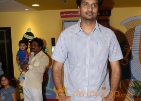 Celebs at Romeo Movie Premiere Photos photo 52