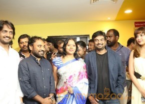 Celebs at Romeo Movie Premiere Photos photo 101