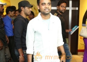 Celebs at Romeo Movie Premiere Photos photo 43