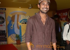 Celebs at Romeo Movie Premiere Photos photo 53