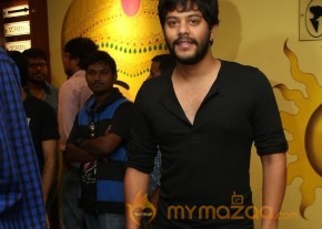 Celebs at Romeo Movie Premiere Photos photo 68
