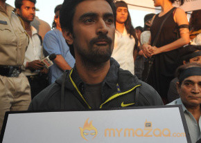 Celebs at Silent Protest on Delhi Rape Pics