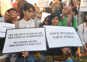 Celebs at Silent Protest on Delhi Rape Pics photo 6