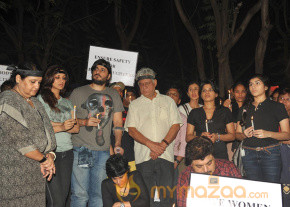 Celebs at Silent Protest on Delhi Rape Pics photo 7
