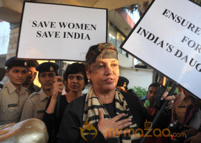 Celebs at Silent Protest on Delhi Rape Pics photo 13