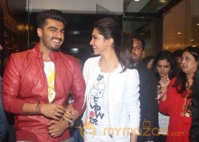Celebs at Vogue Fashion Night Out 2014 Gallery photo 15