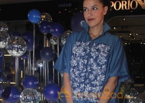 Celebs at Vogue Fashion Night Out 2014 Gallery photo 14
