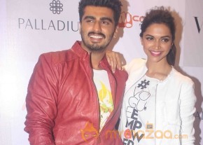 Celebs at Vogue Fashion Night Out 2014 Gallery photo 2