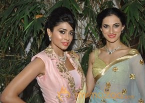 Celebs at VOGUE Fashion Show Photo Gallery photo 4
