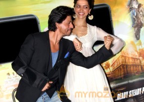  Chennai Express Movie Trailer Launch   photo 29
