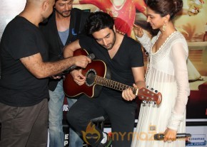  Chennai Express Movie Trailer Launch   photo 36