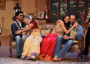 Chennai Express Promotions at Comedy Nights Gallery photo 16