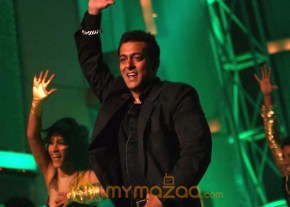 BigB Shahrukh, Salman &amp; Akshay perform for Cintaa Superstars ka Jalwaa Gallery photo 9