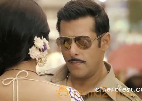Dabang2 Movie Photo Gallery photo 12
