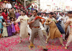 Dabangg 2 New Movie Stills photo 9