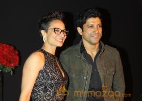 Deepika Padukone Black And Gold Party Photos photo 43