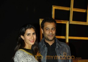 Deepika Padukone Black And Gold Party Photos photo 38