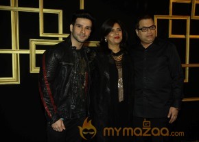 Deepika Padukone Black And Gold Party Photos photo 41