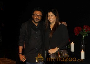 Deepika Padukone Black And Gold Party Photos photo 42