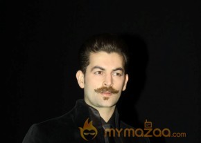 Deepika Padukone Black And Gold Party Photos photo 28