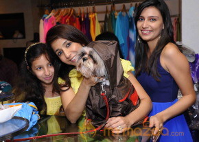 Designer Sonya Vajifdar Launch Her Rainwear   photo 18