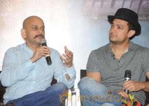 Dhoom 3 Movie Press Meet Photos photo 38