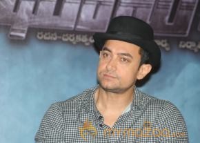 Dhoom 3 Movie Press Meet Photos photo 66