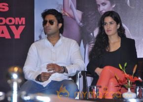 Dhoom 3 Movie Press Meet Photos photo 44