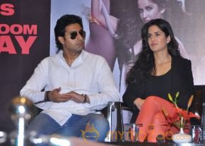 Dhoom 3 Movie Press Meet Photos photo 72