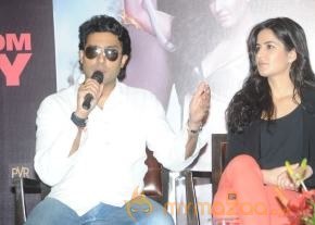 Dhoom 3 Movie Press Meet Photos photo 42