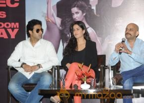 Dhoom 3 Movie Press Meet Photos photo 55