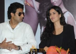 Dhoom 3 Movie Press Meet Photos photo 51