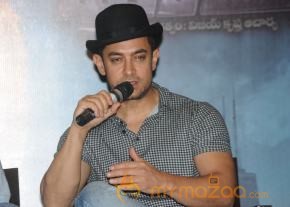 Dhoom 3 Movie Press Meet Photos