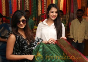 Dil Diwana Team at Silk India Expo Stills photo 60