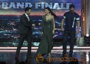 Dishoom Team at Indias Got Talent TV Show photo 15