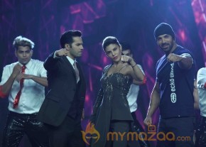 Dishoom Team at Indias Got Talent TV Show photo 32
