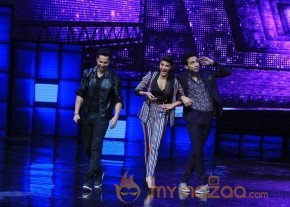 Dishoom Team at Star Plus Dance Show for Promotion photo 19