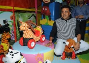 Dr. Ruby Tandon aughter 3rd Birthday Bash  photo 6