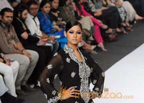 Exclusive Pakistan Fashion Week 2009-Gallery  photo 21