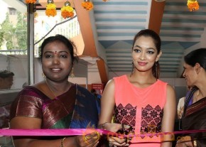 Fashion Unlimited Expo Page 3 Event Gallery photo 67