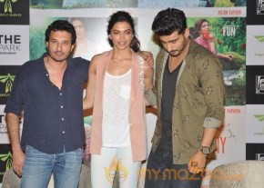 Finding Fanny Press Meet Photos photo 110