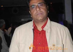 Hello Hum Lallan Bol Rahe Hain  photo 14