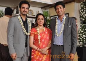Hema Malini's Daughter Ahana Deol Engaged Vaibhav Vohra 
