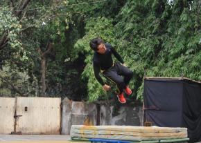 Heropanti star Tiger Shroff deadly live stunts photo 6