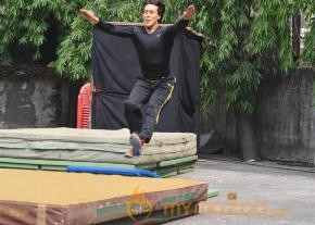 Heropanti star Tiger Shroff deadly live stunts photo 2