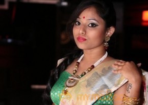 Hot Indian Models Ramp Walk Pics photo 30