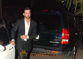 Hrithik Roshan spotted at Laila Khan engagement photo 7