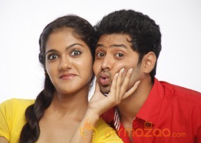 Hum Thum Movie Latest Stills photo 8
