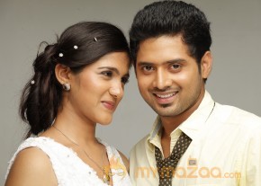 Hum Thum Movie Latest Stills photo 47